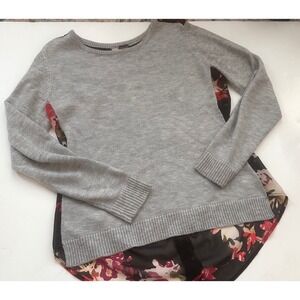 Madison Lilly Womens Gray Knit Floral Mixed Media Button Back Sweater Size M